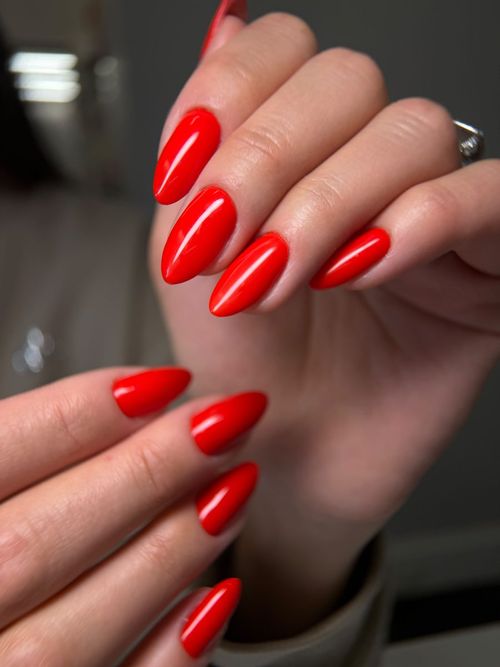 Long red almond set
